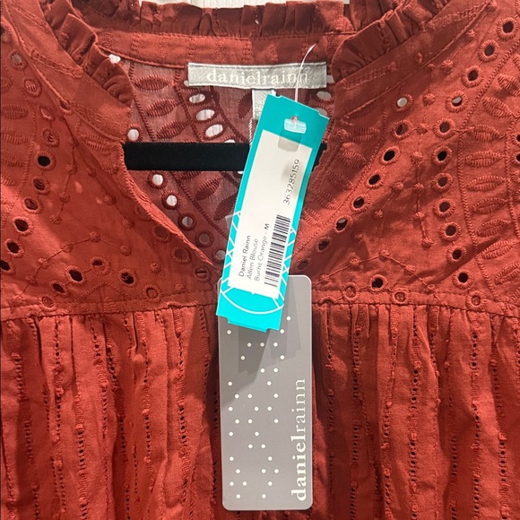 Daniel Rainn Red Eyelet Blouse - Picture 2 of 5